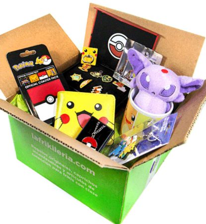 Caja sorpresa de Pokemon 25 aniversario