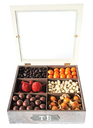 caja sorpresa con fruta y chocolate de fashion fruit